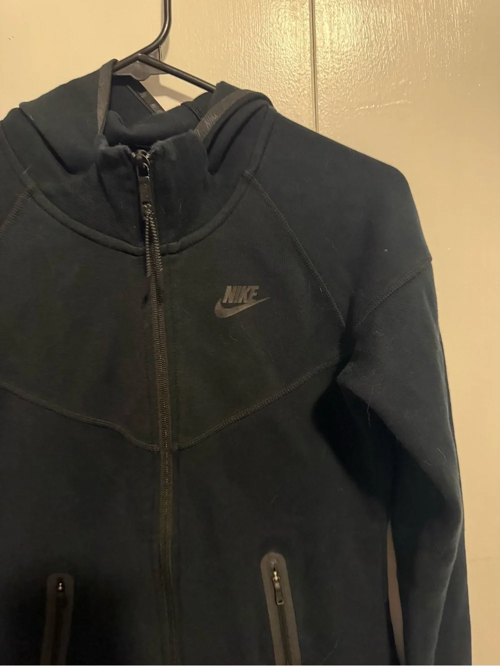Nike Tech Women's Black Full-Zip Hooded Utility Jacket